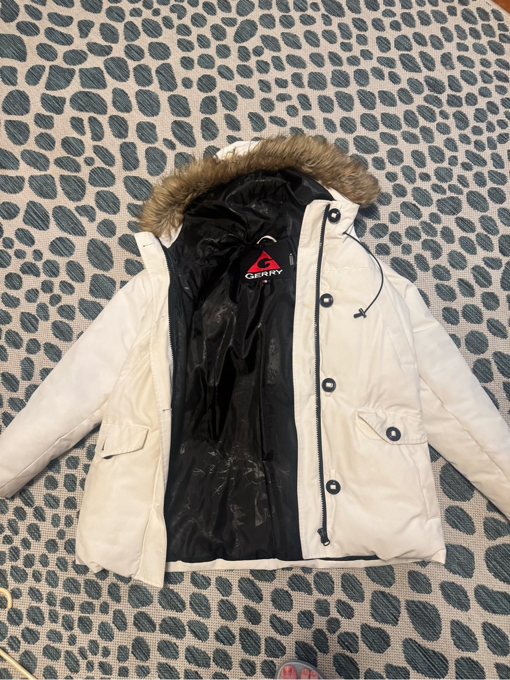 Gerry Weber Cream Hooded Puffer Coat with Faux Fur Trim